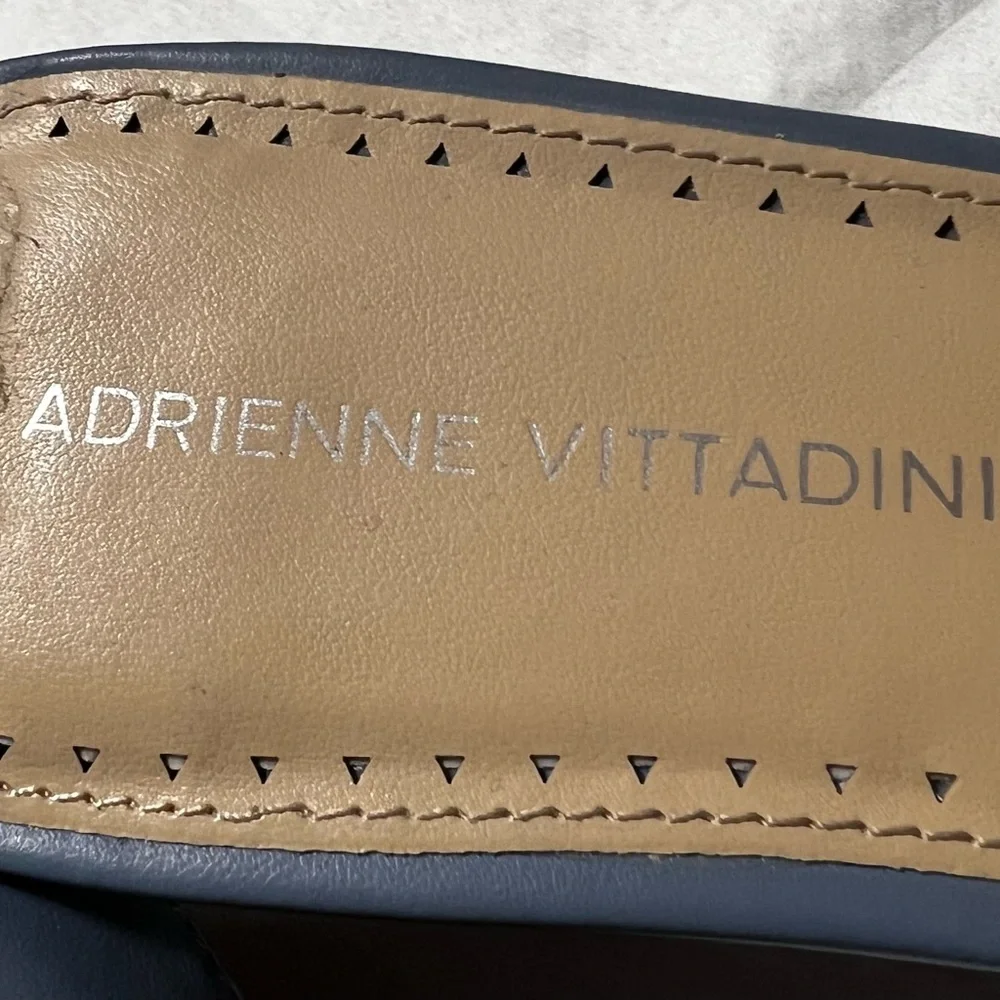 Adrienne Vittadini blue sling backs - Picture 3 of 6